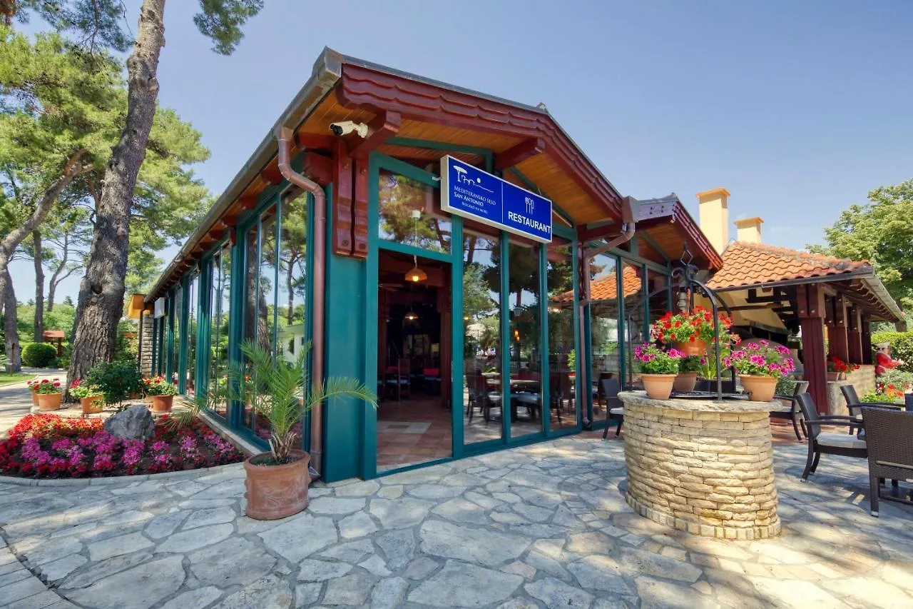 *** Hotel Mediterranean Village San Antonio Croatia