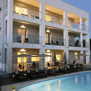 Oasiss Bed & Breakfast Vinkuran
